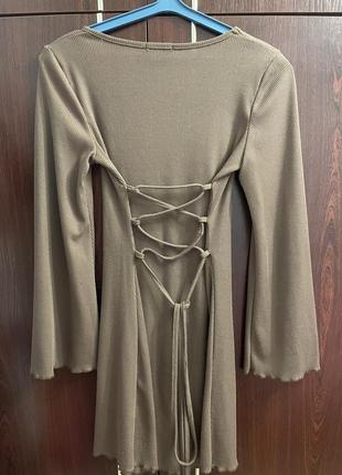 Коричнева сукня з завʼязками