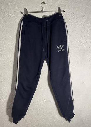 Спортивные штаны adidas