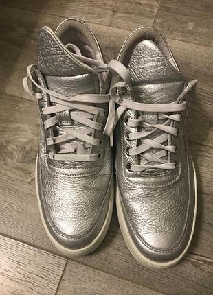 Кросівки filling pieces