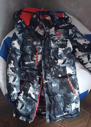 Зимова куртка на 7-9р