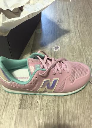Кросівки жіночі new balance 373, yr373m1 оригінальні, нові.