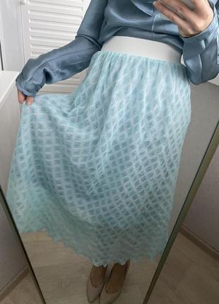 Легкая тонкая летняя юбка голубого цвета на l7 фото