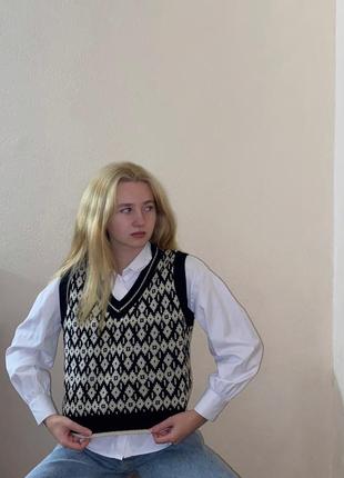 Вязаная жилетка 2020 10