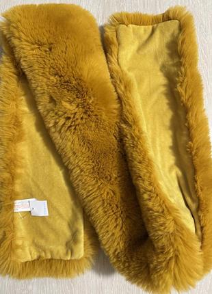 Шарф меховый в наличии.