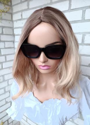 Парик фирменный термо фибра .