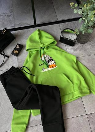 Спортивный костюм