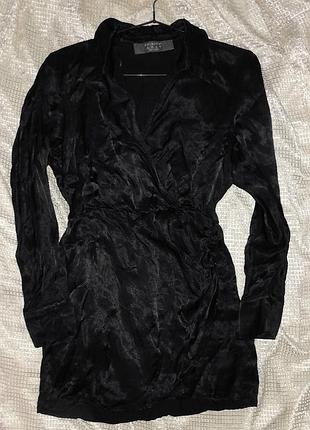 Платье короткое атласное primakr