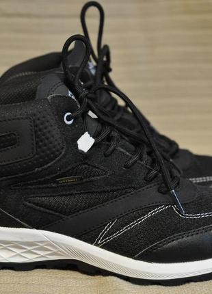 Ботинки женские jack wolfskin woodland texaporewtr shield  mid w черно-белые 39 р( 25,5 см.)