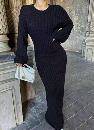 Силуэтное платье