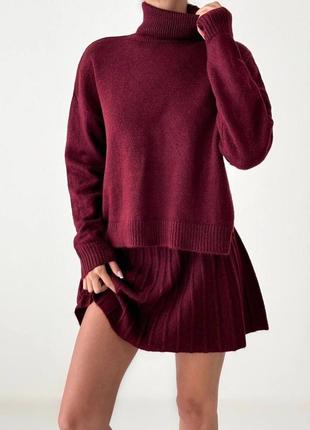 Костюм жіночий оверсайз светр і спідниця плісе