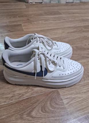 Кроссовки nike
