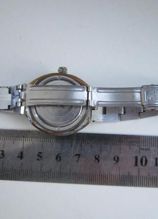 Часы женские "заря" механика. знак качества. ссср. на ходу. №32