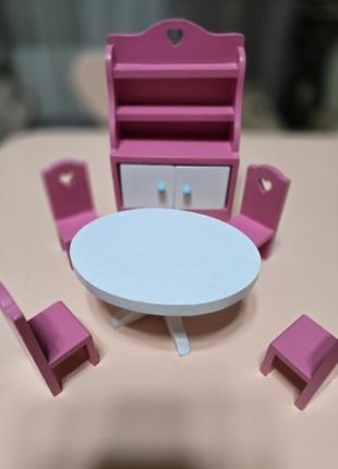 Игрушечная мебель,гарного качества,в красивом состоянии