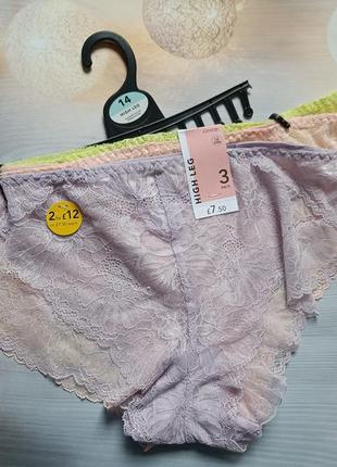 Комплект кружевных трусиков