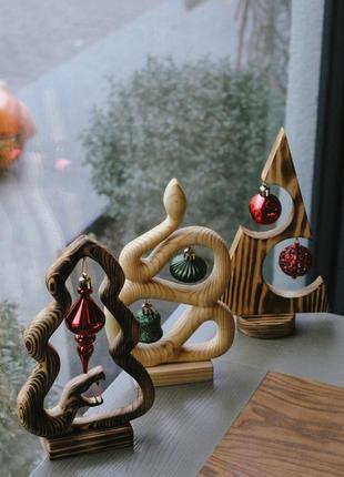 Деревянная елка-змея
