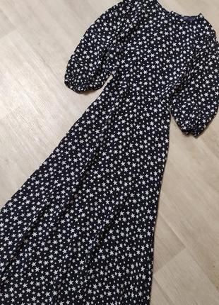 Красивое платье миди в принт звёзды