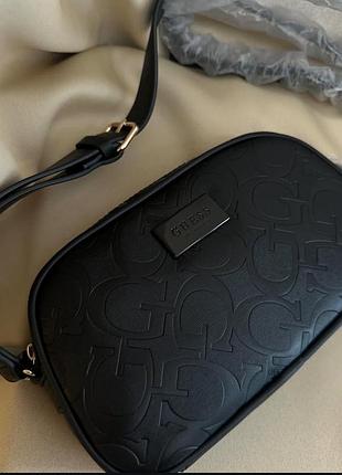 Сумочка чорна guess