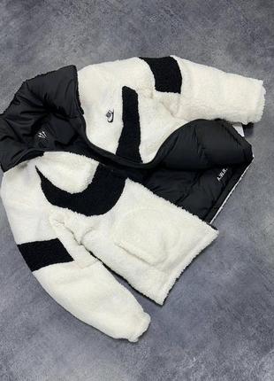 Двусторонний пуховик nike черный