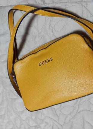 Сумочка кросс-боди guess