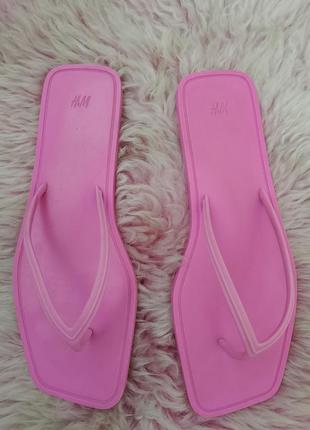 Вьетнамки шлепки тренд