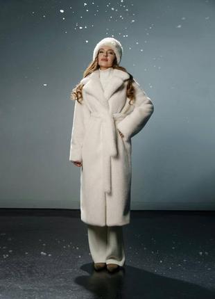 Шуба з єко хутра під норку 118см