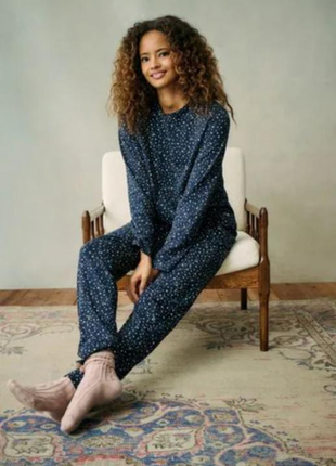 Велюровая пижама р.48-50