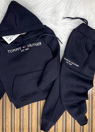 Стильний костюм на хлопчика 2-16 років tommy hilfiger темно-синій.