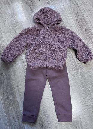 Теплый спортивный костюм на флисе для девочки 4 года