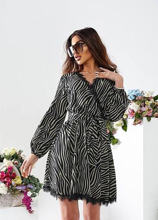 Женское платье запах софт принт украшено французским кружевом