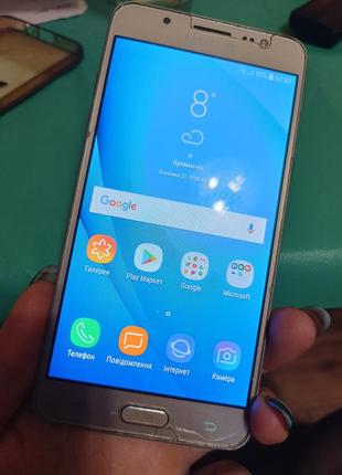 Смартфон samsung galaxy j5 2016 року (sm-j510h)