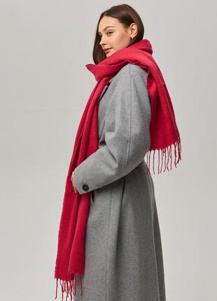 В наличии широкий шарф с бахромой zara