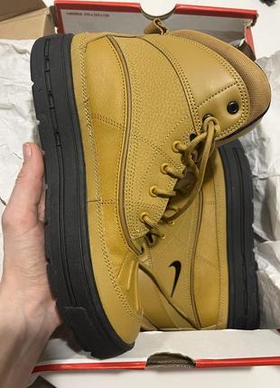 Nike кожаные на 24 см -24,5 см ножку