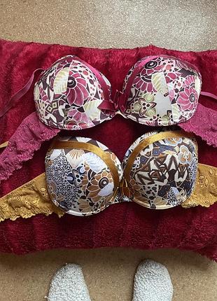 Бюстгалтер