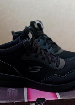 Кроссовки skechers