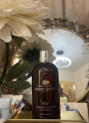 Molton brown hydrating shampoo with camomile - зволожуючий шампунь для волосся «ромашка»