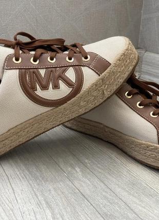 Жіночі кросівки michael kors