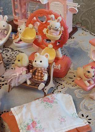 Игрушечный дом с персонажами 4