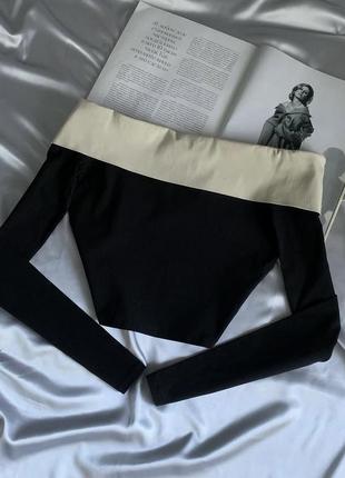 Кофточка с открытыми плечами