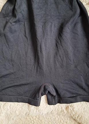 Спортивный комбинезон с чашечками