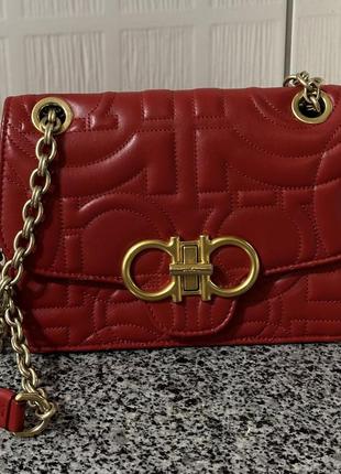 Кожаная сумка salvatore ferragamo