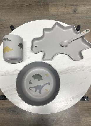 Набір дитячого посуду від бренду liewood