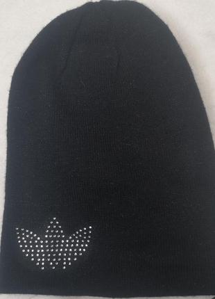 Шапка чорна adidas