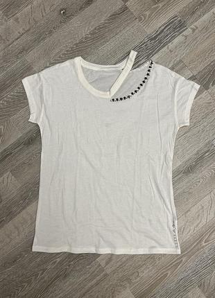 Футболка guess