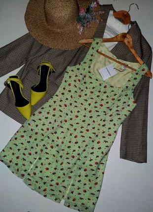 Романтична нова міні сукня