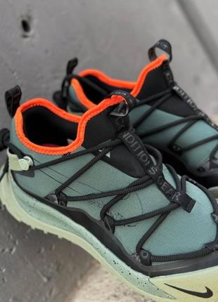 Кросовки
 водоотталкивающие