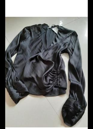 Блуза бренду h&m на запах. р s