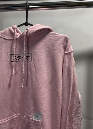 Розовое худи размера m