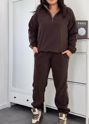 Продаю флісовий костюм,спортивний.