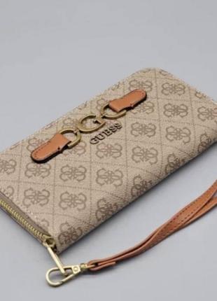Нові гаманці guess