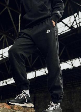 Спортивные штаны nike sportswear black